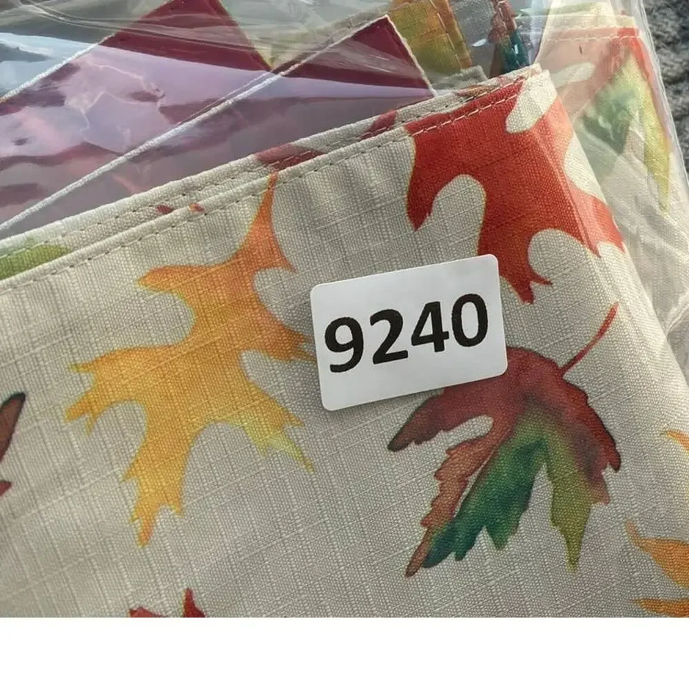 Lot of 4 Fall Leaves Rectangle Fabric Placemats NWT 12